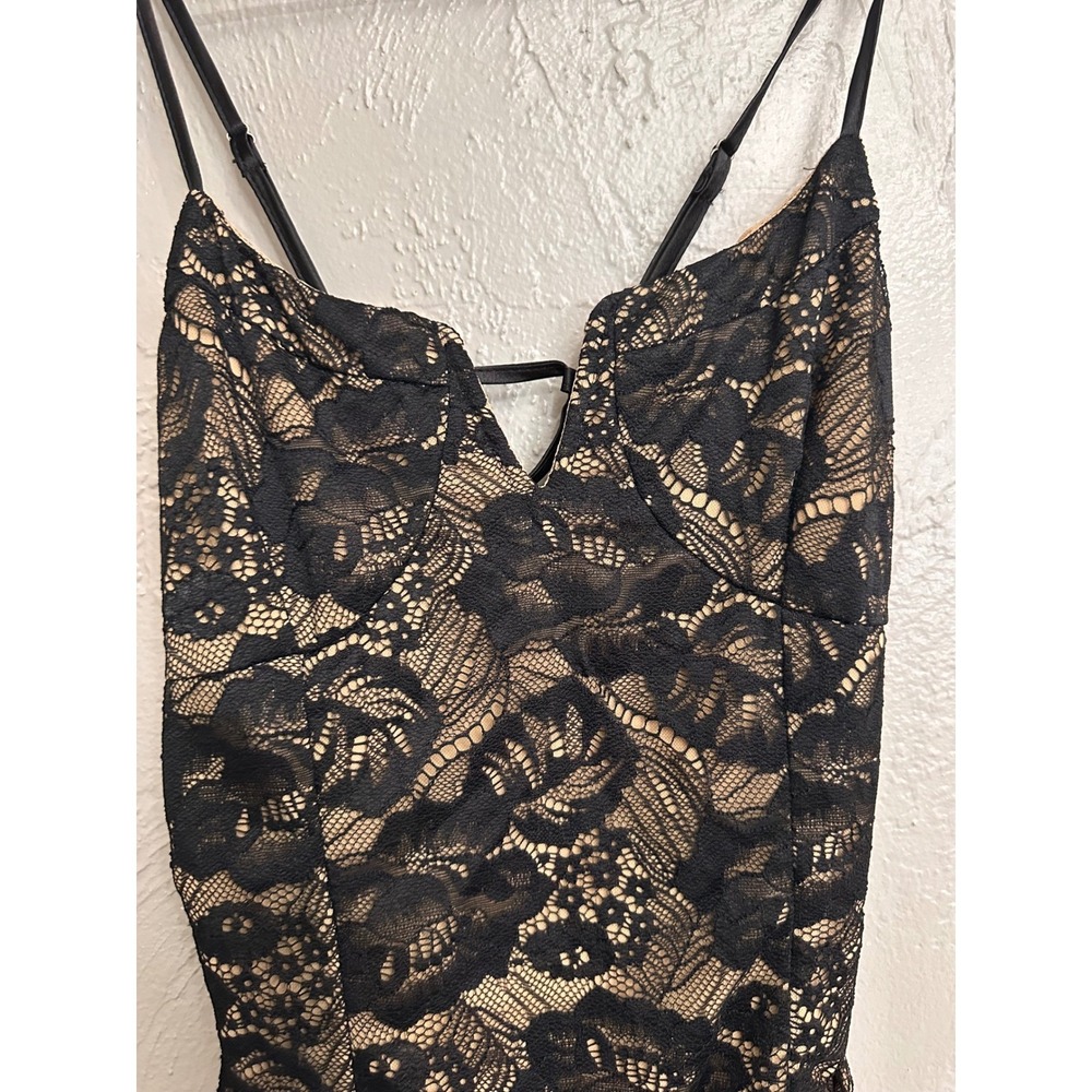 Lulus Floral Lace Romantic Chic Feminine Bodysuit Thong Snap Closure Women S - Picture 3 of 9
